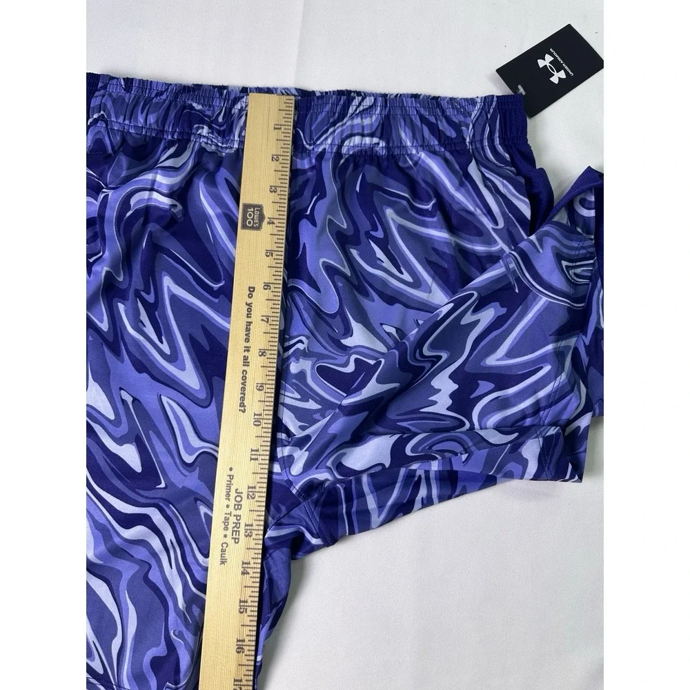 NWT $40 Under Armour UA Blue Wavy Print Poly Elastane Running Shorts Mens Size M